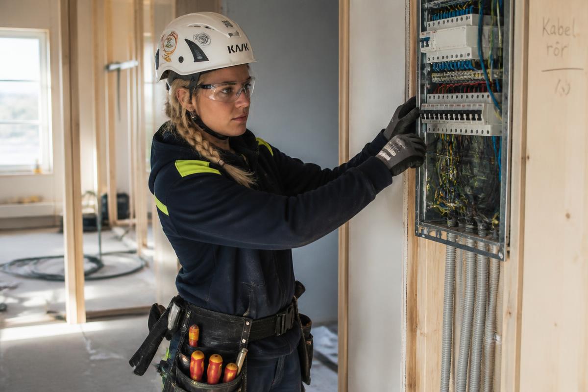 Illustration of a Nätverkstekniker at work